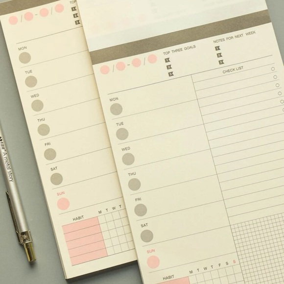 Weekly Schedule Book - Picture 2 of 4